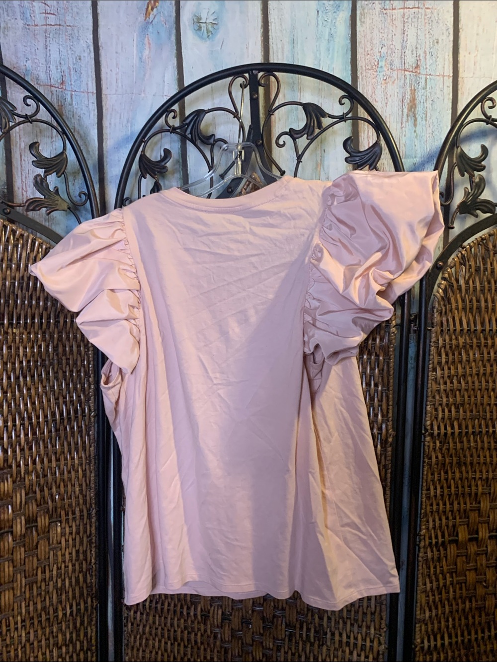 Pink Large Ruffled Sleeve Top Size L - Picture 4 of 4